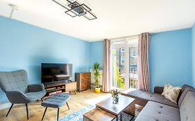 Magnificent 3Br Apt With Balcony