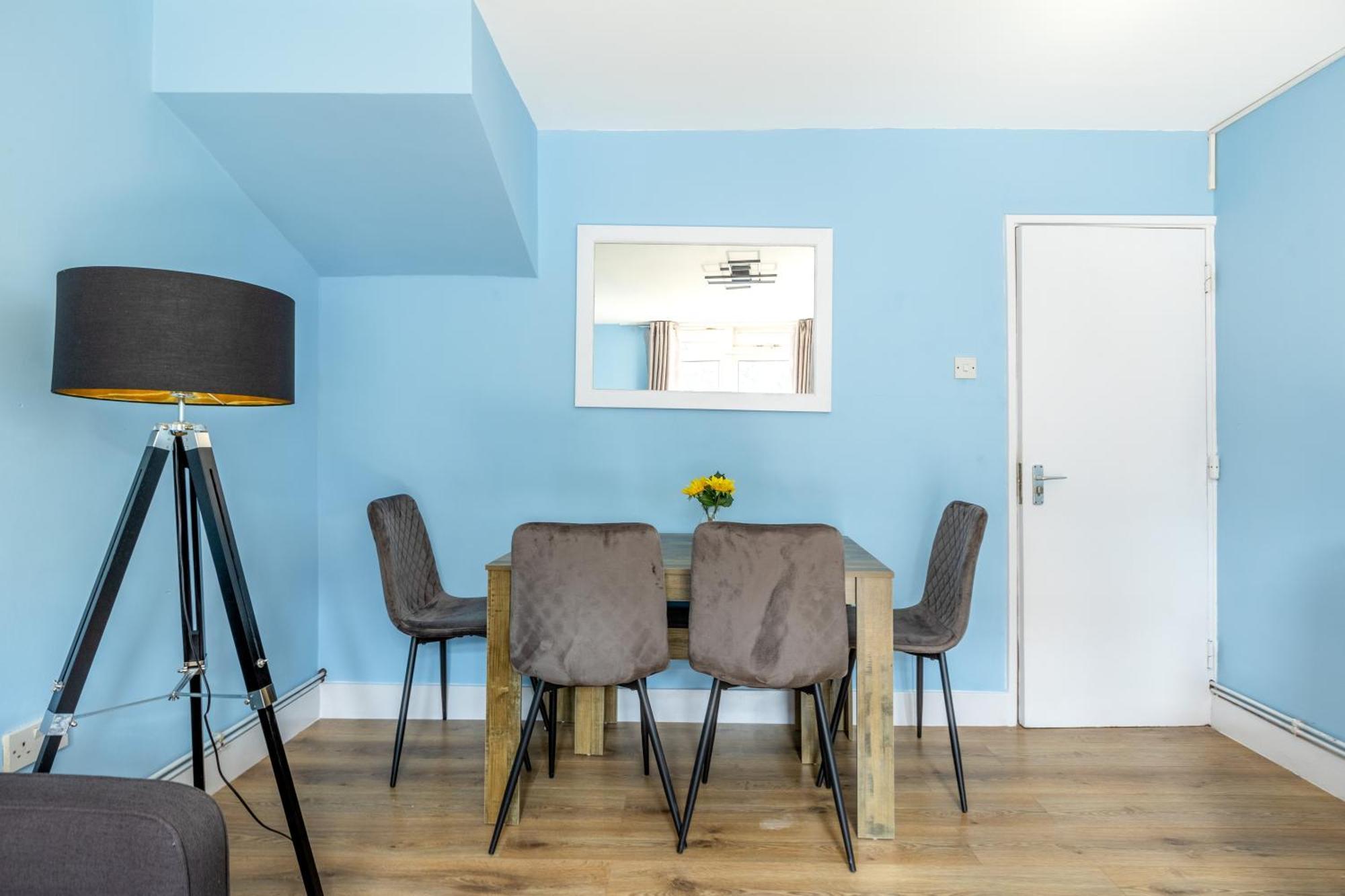 Magnificent 3Br Apt With Balcony Londres Exterior foto